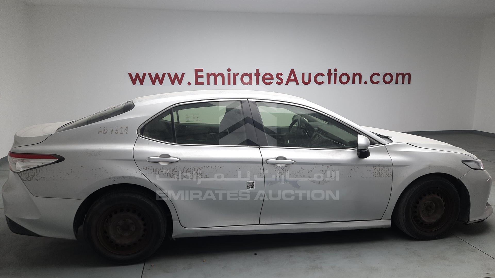 2019 TOYOTA CAMRY VIN: JTNBF9HK7K3024987