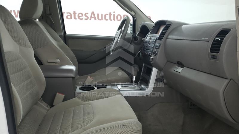5N1AR1N8XBC629793 Auction: EmiratesAuction Lot: 405707 5N1AR1N8XBC629793 Nissan Pathfinder 2011 WHITE Photo 22