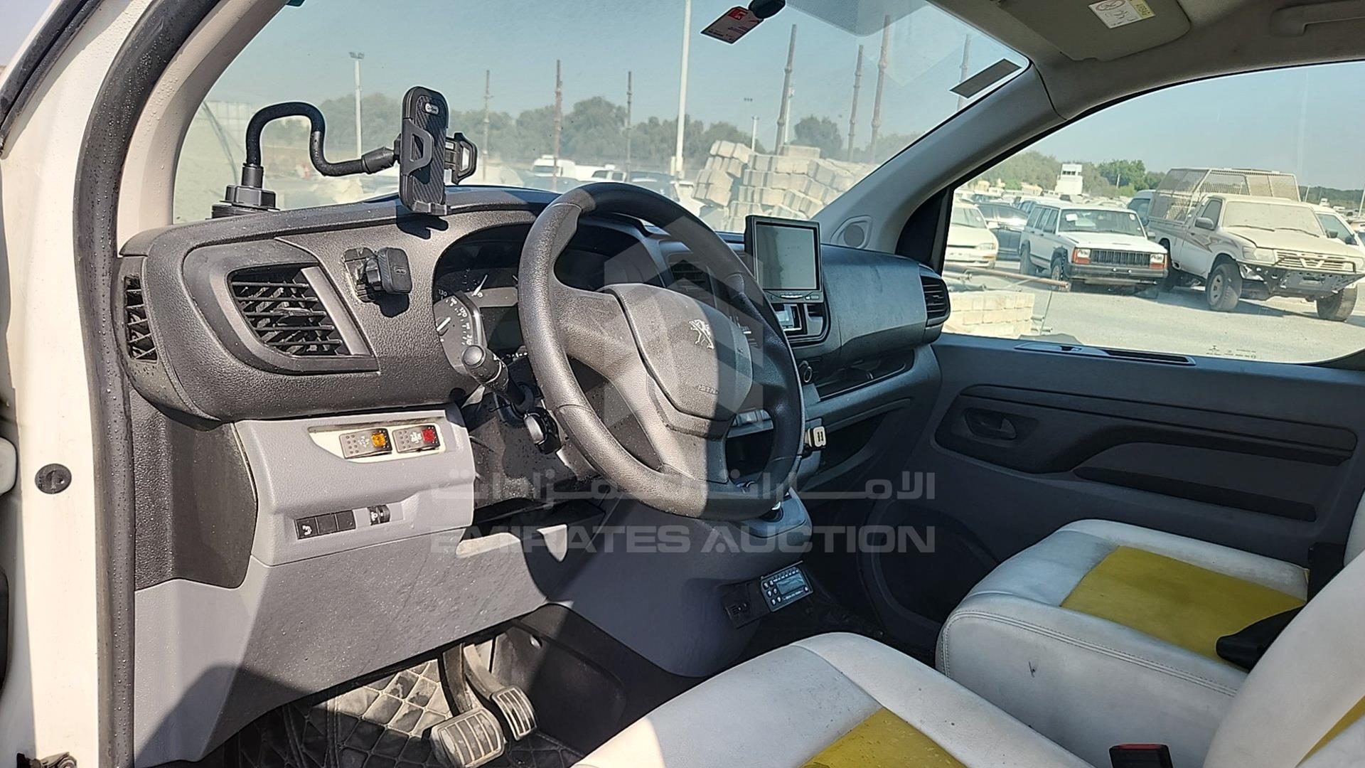 2020 PEUGEOT EXPERT VIN: VF3VFAHXXLZ007216