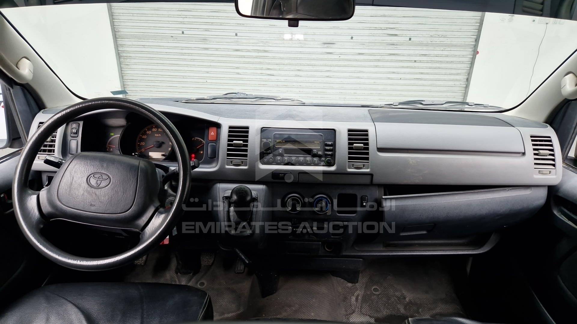 2007 TOYOTA HIACE VIN: JTGJX02P575006788