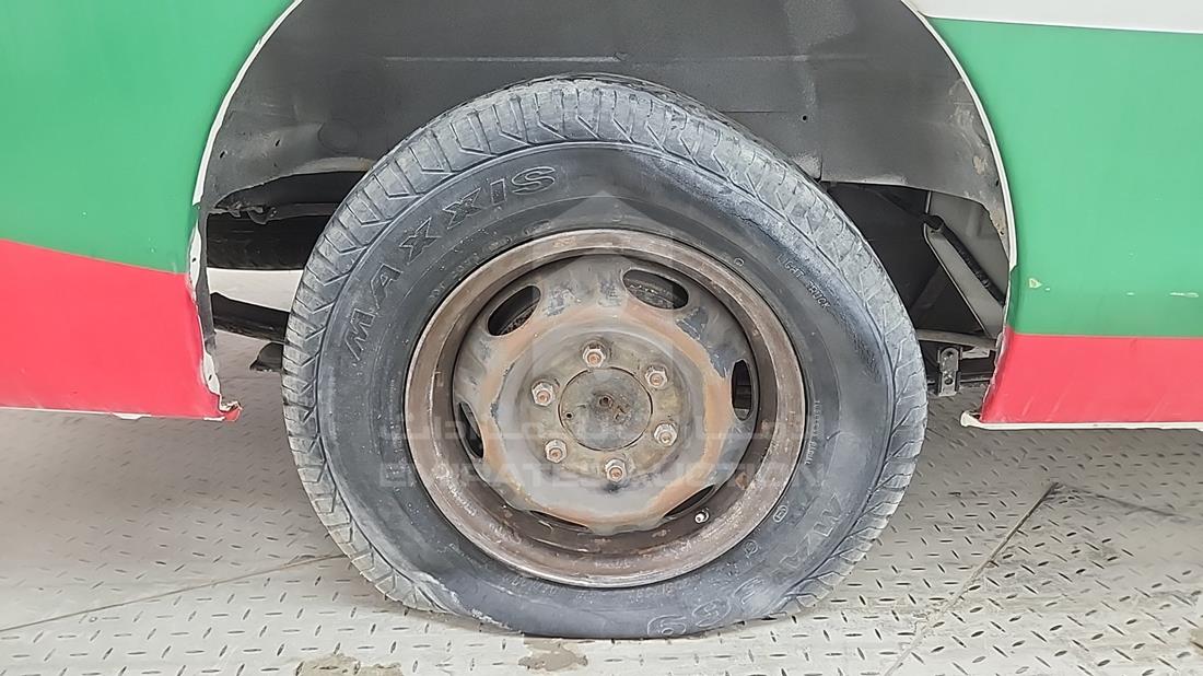 2018 Nissan Urvan — Rear Right Tyre — Photo 23