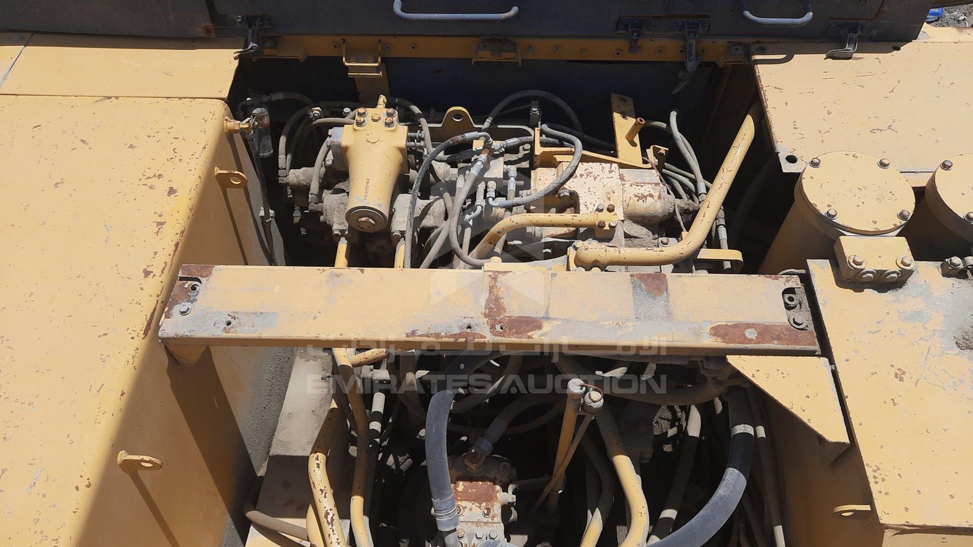 0 KOMATSU PC 800 VIN: KMTPC089C02040254