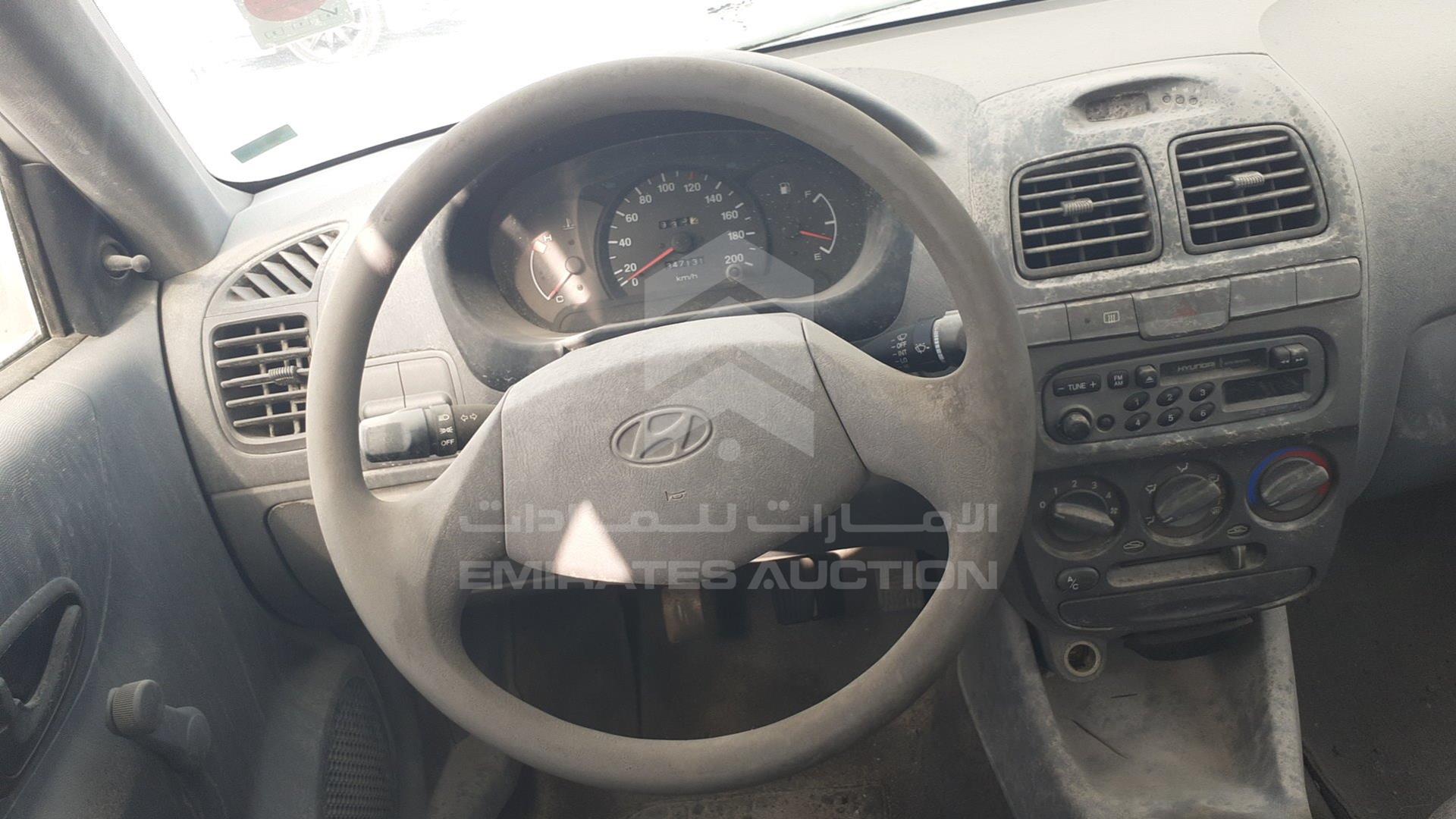 2001 HYUNDAI ACCENT VIN: KMHCG41FP1U185828