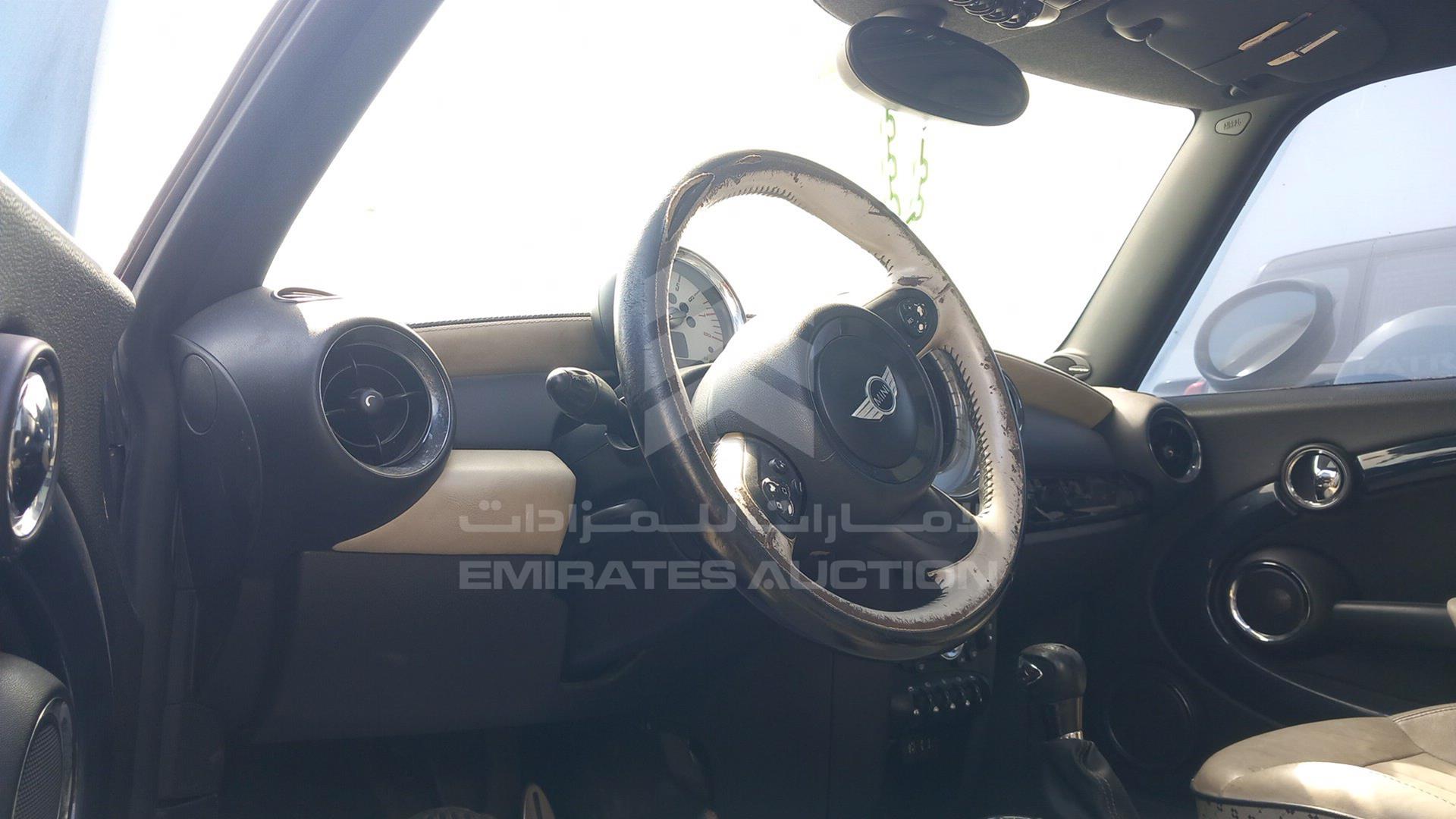 2013 MINI COOPER S VIN: WMWSV310XDT452808