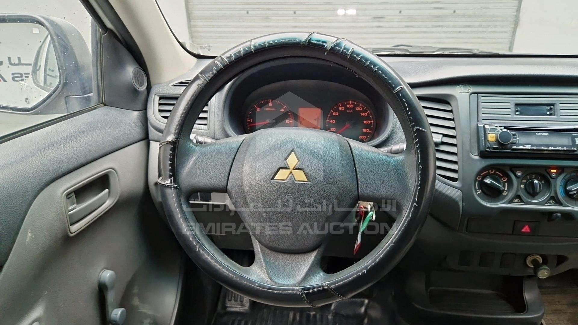 2016 MITSUBISHI L 200 VIN: MMBJNKJ30GH045384