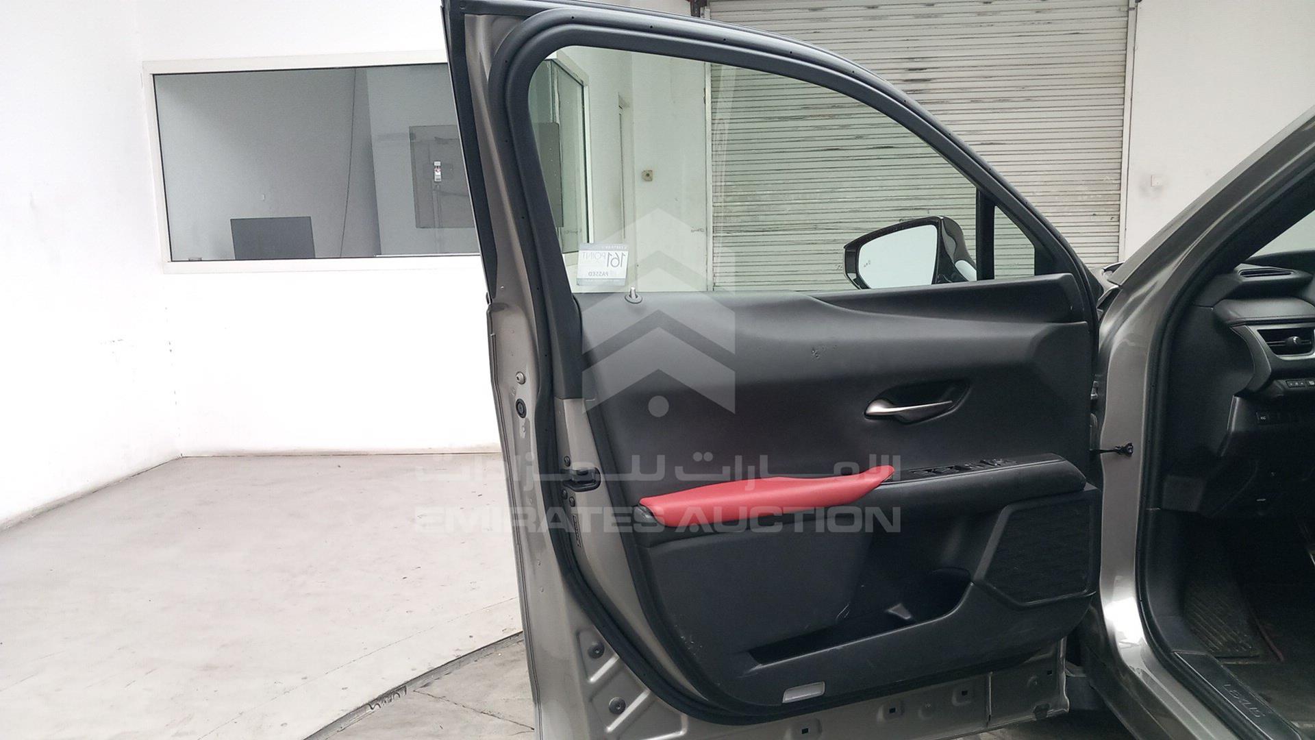 2019 LEXUS UX 250H VIN: JTHU9JBHXK2010685