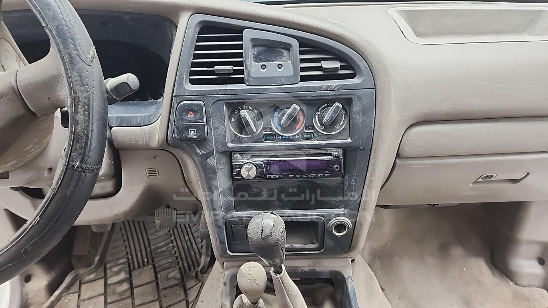 2004 NISSAN PATHFINDER VIN: JN8DR05Y74W704600
