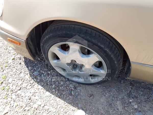 Lexus LS400 1998 JT8BH28F7W0136607 Image 4