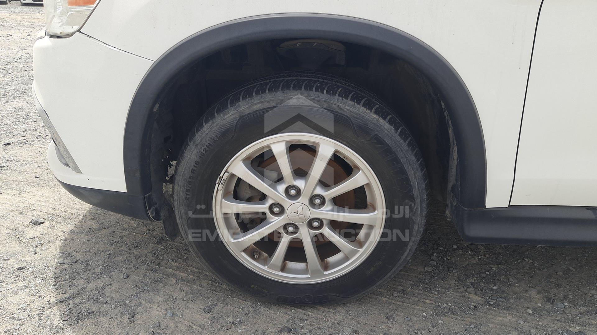 2017 MITSUBISHI ASX VIN: JE4LP21U5HZ703144