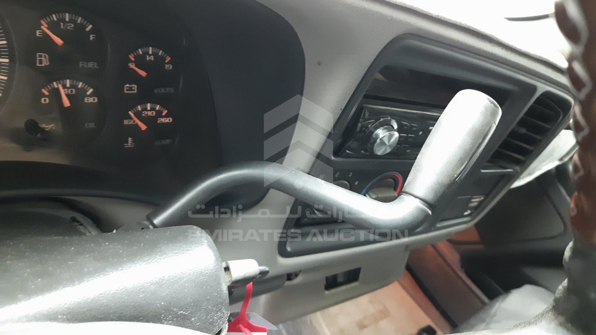 2000 CHEVROLET SILVERADO VIN: 2GCEC19V3Y1360820