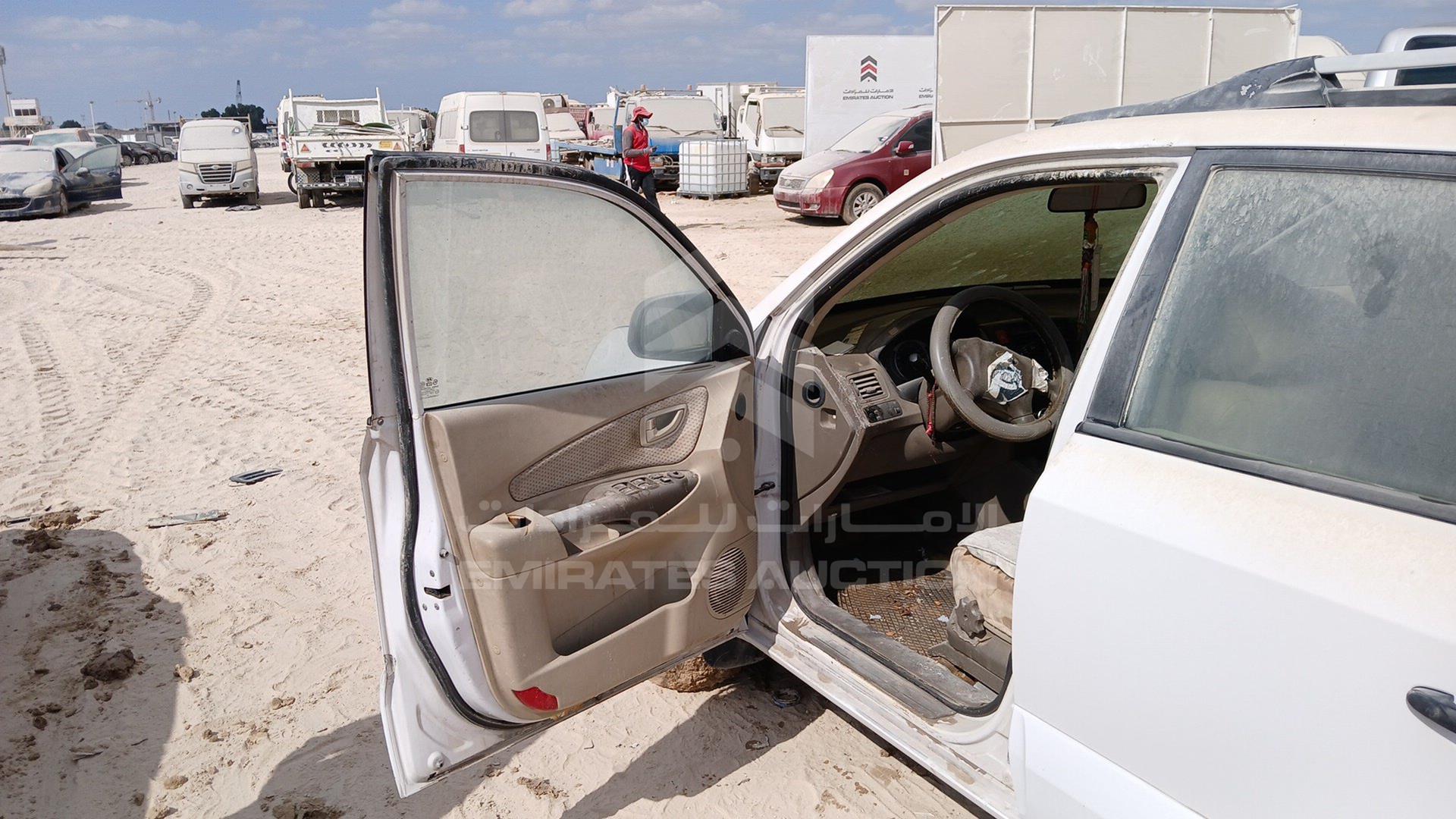 2009 HYUNDAI TUCSON VIN: KMHJM81B49U047461