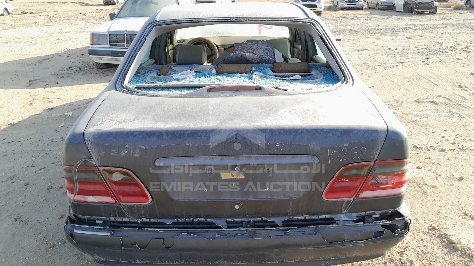 0 MERCEDES E240 VIN: WDB2100621B242522