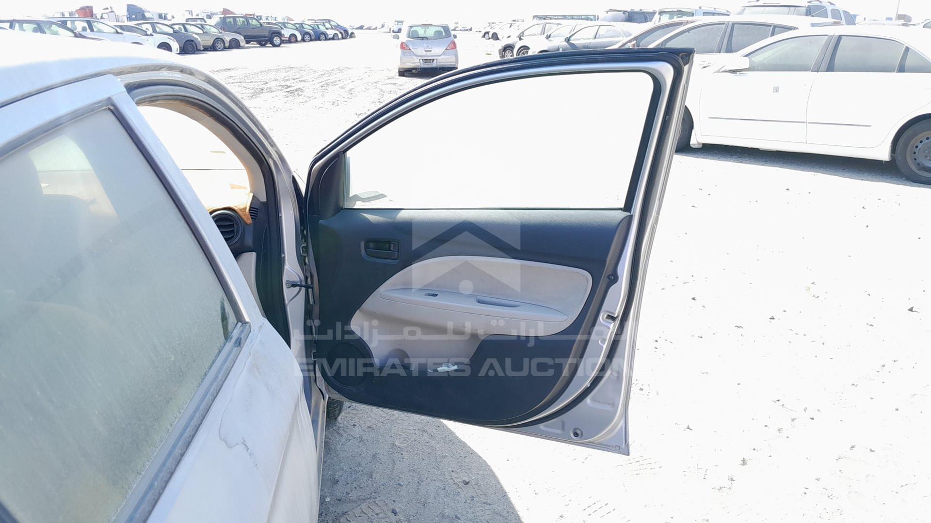 2014 MITSUBISHI ATTRAGE VIN: MMBSTA13AEH011126