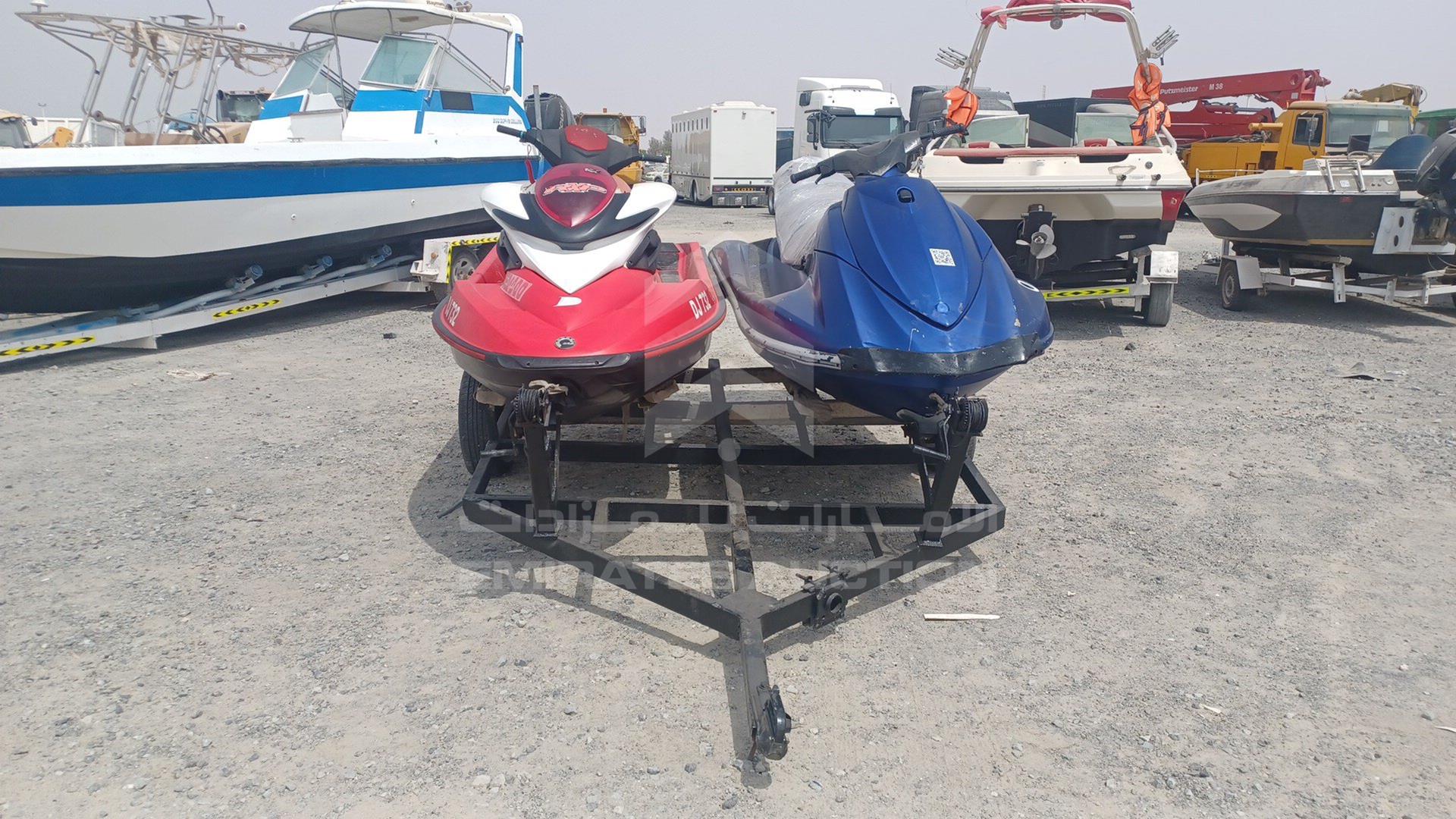 0 JET SKI + TROLLEY YAMAHA VIN: USYAMA3042L809