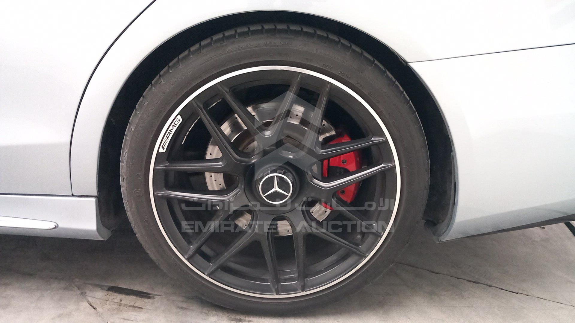 2014 MERCEDES S 63 AMG VIN: WDDUG7JB6EA001165
