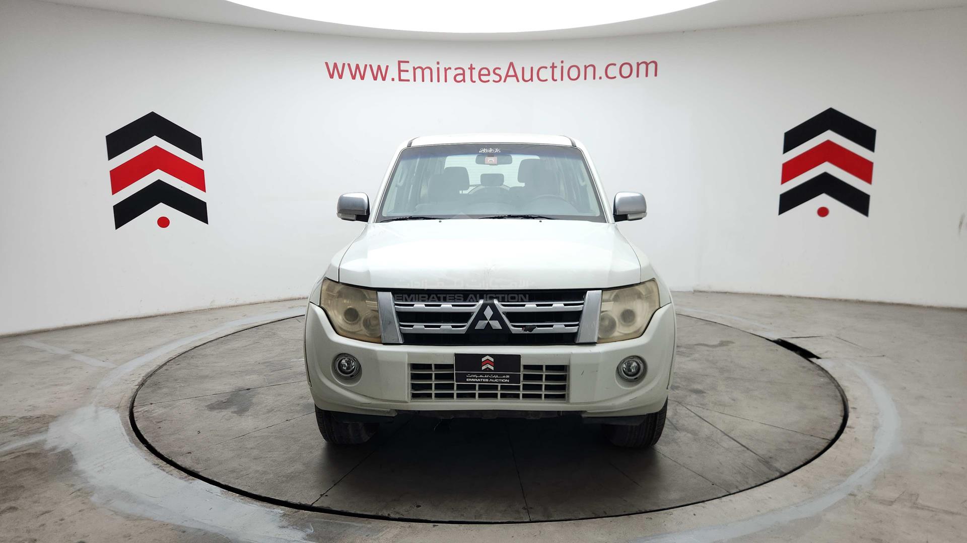 2014 MITSUBISHI PAJERO VIN: JMYLRV95WEJ717770