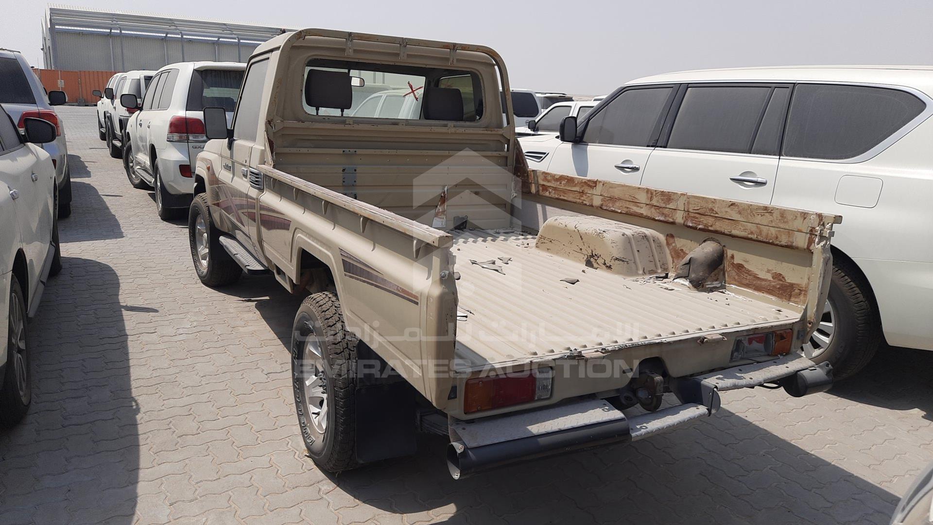 2014 TOYOTA LAND CRUISER PICKUP VIN: JTFLU71J7E4319582