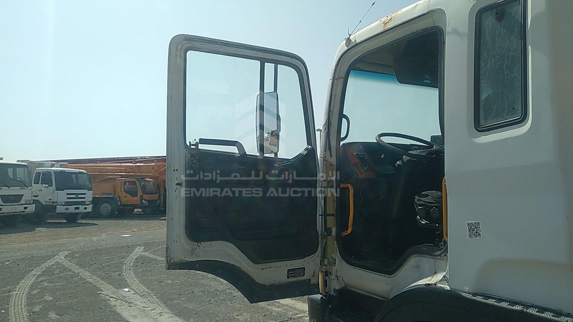 2000 HYUNDAI --- VIN: KMFDA19CPYC005650