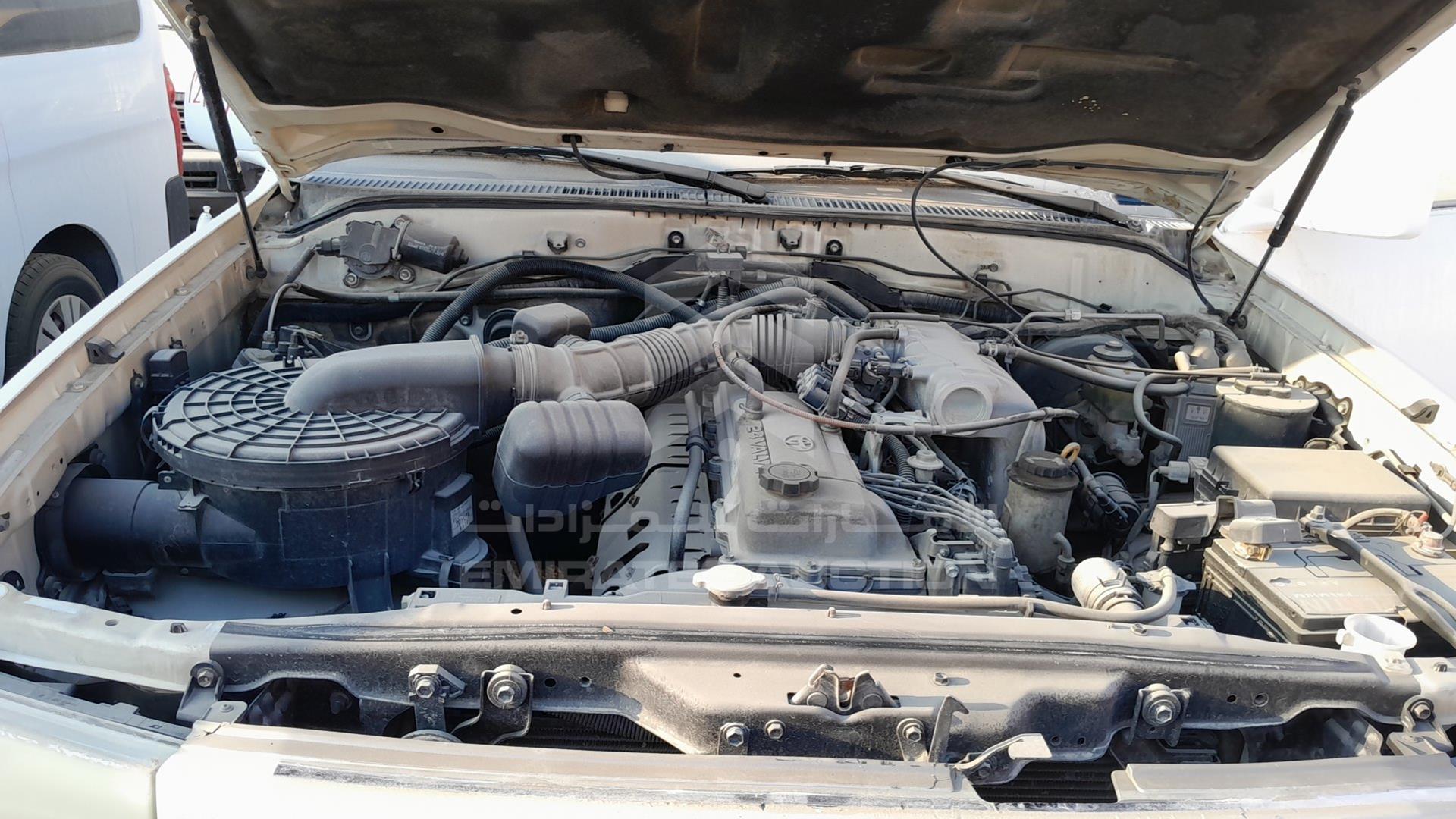 2007 TOYOTA LAND CRUISER VIN: JTGHJ09J377006875