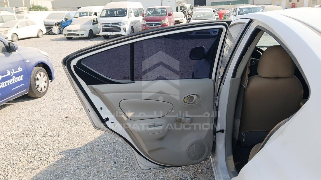 نيسان صني 2018 — الباب الخلفي الأيسر — صورة 19