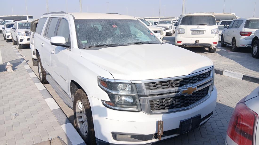 2019 Chevrolet Suburban — Front Right Angle — Photo 9