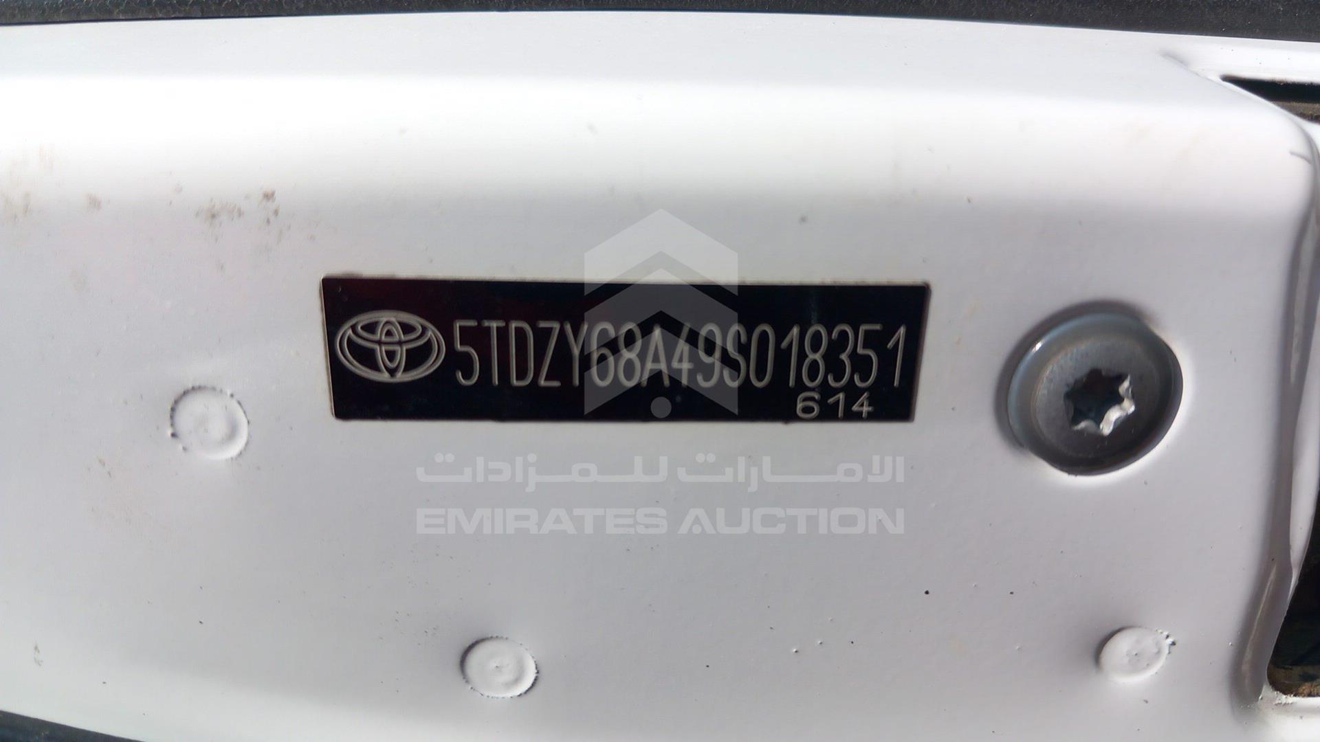 2009 TOYOTA SEQUOIA VIN: 5TDZY68A49S018351
