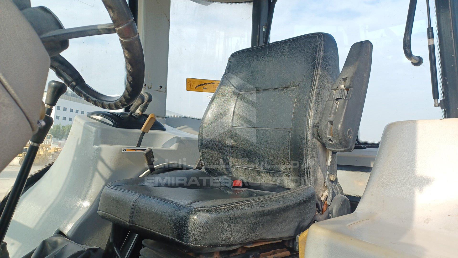 2018 MASSEY FERGUSON --- VIN: AGCM1204TC5052006