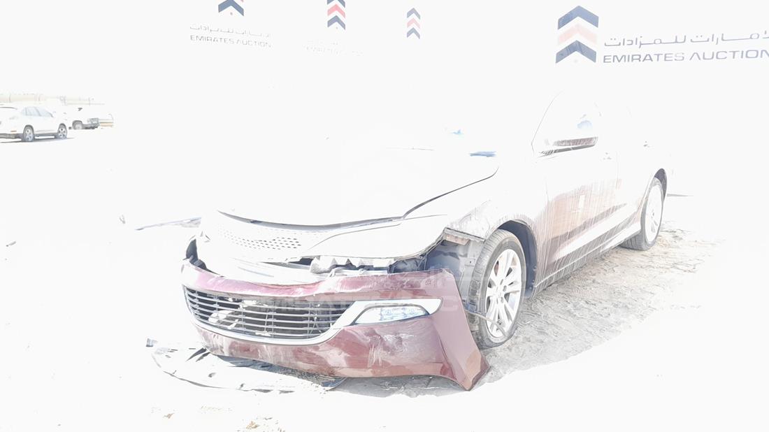 2015 Chrysler 200 — Front Left Angle — Photo 5