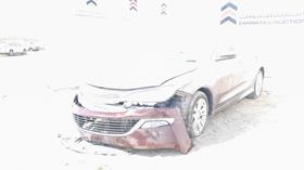 2015 Chrysler 200 — Front Left Angle — Photo 5 — Thumbnail