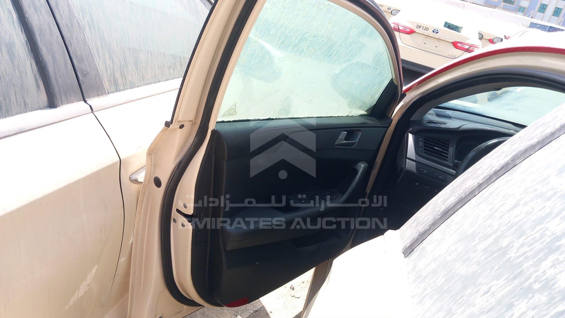 2019 HYUNDAI SONATA VIN: KMHE24133KA092990