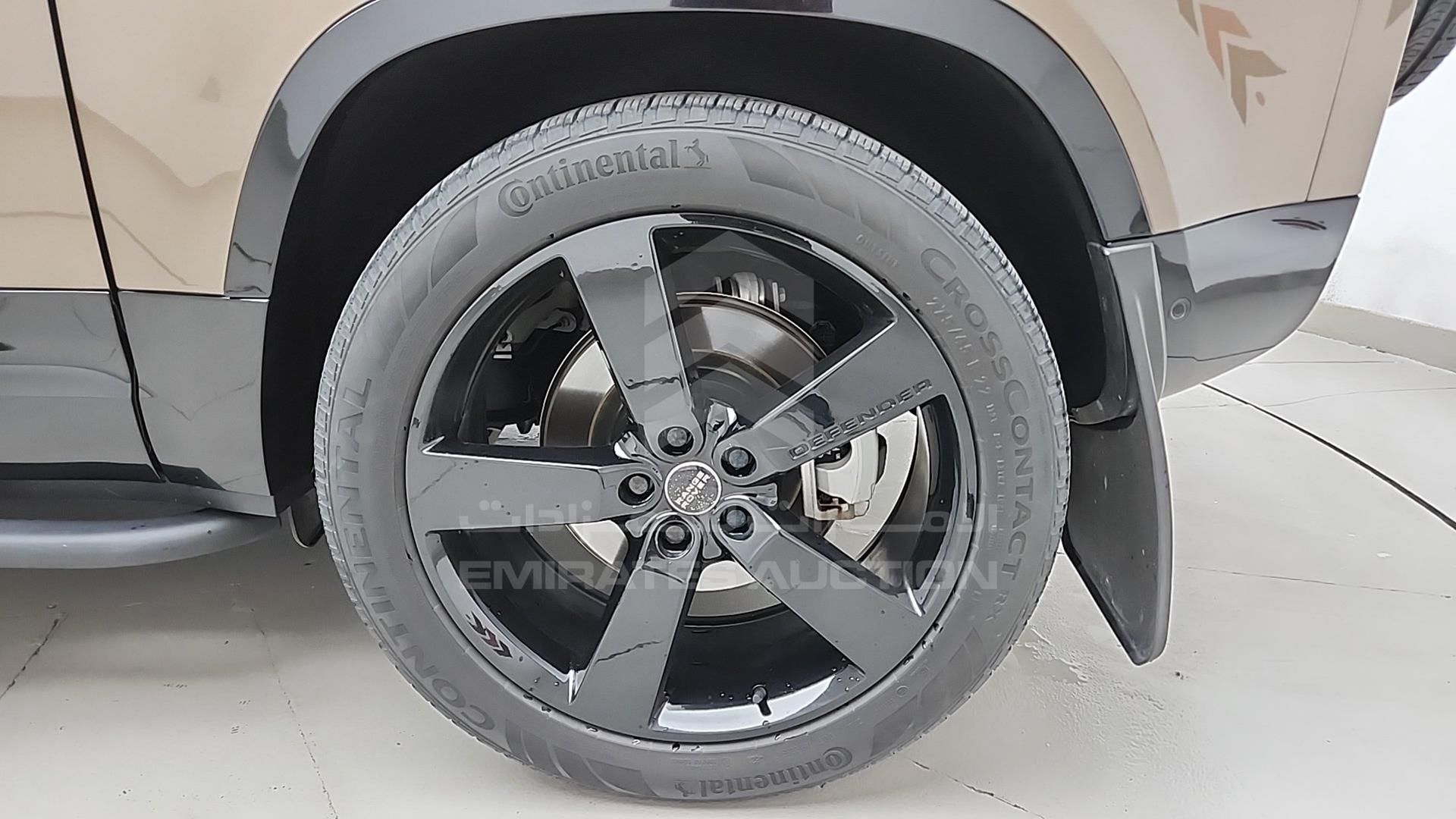 2022 LAND ROVER DEFENDER VIN: SALEA6BU1N2102059