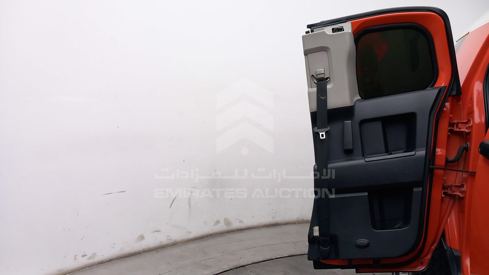2013 TOYOTA FJ CRUISER VIN: JTEBU11F7DK151283