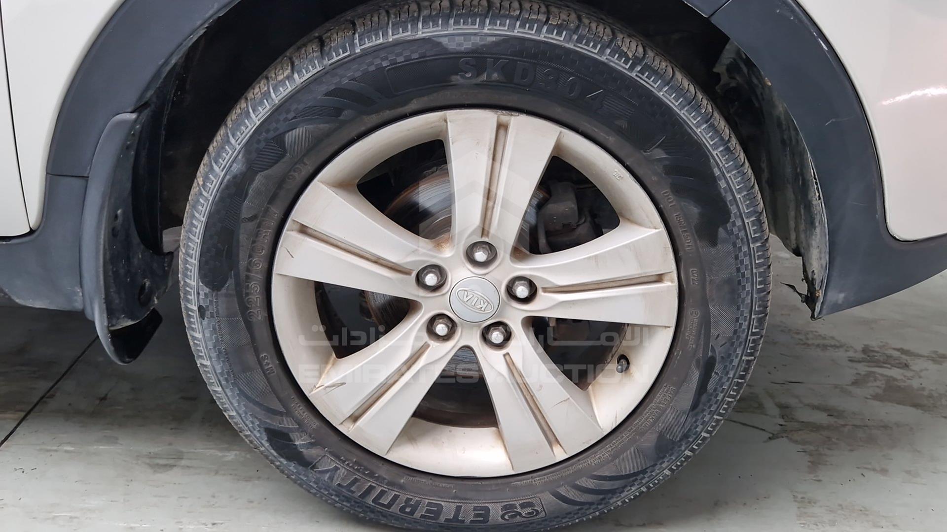 2011 KIA SPORTAGE VIN: KNAPB811XB7065010