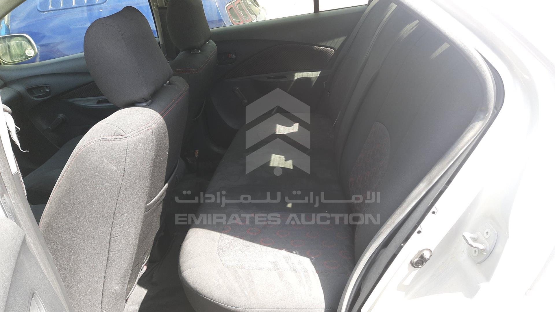 2006 TOYOTA YARIS VIN: JTDBW933361022451