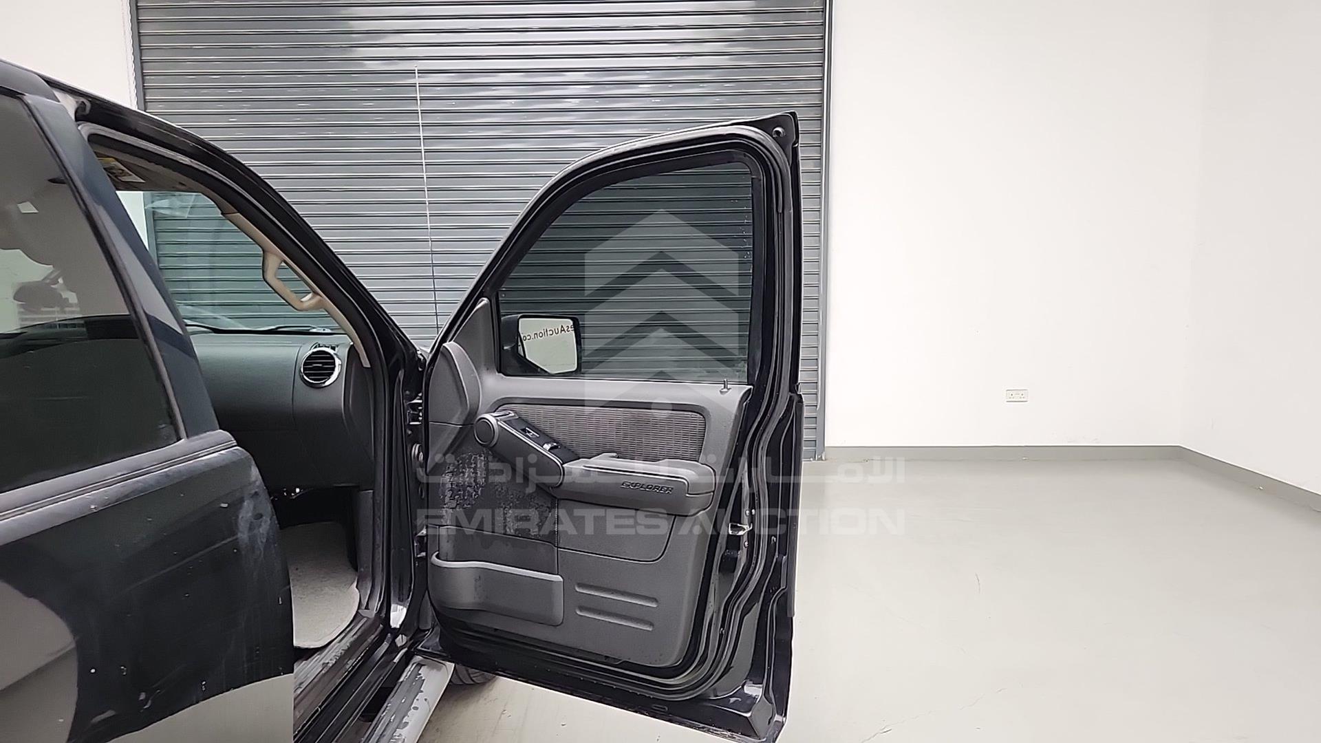 2009 FORD EXPLORER VIN: 1FMEU73E89UA06107