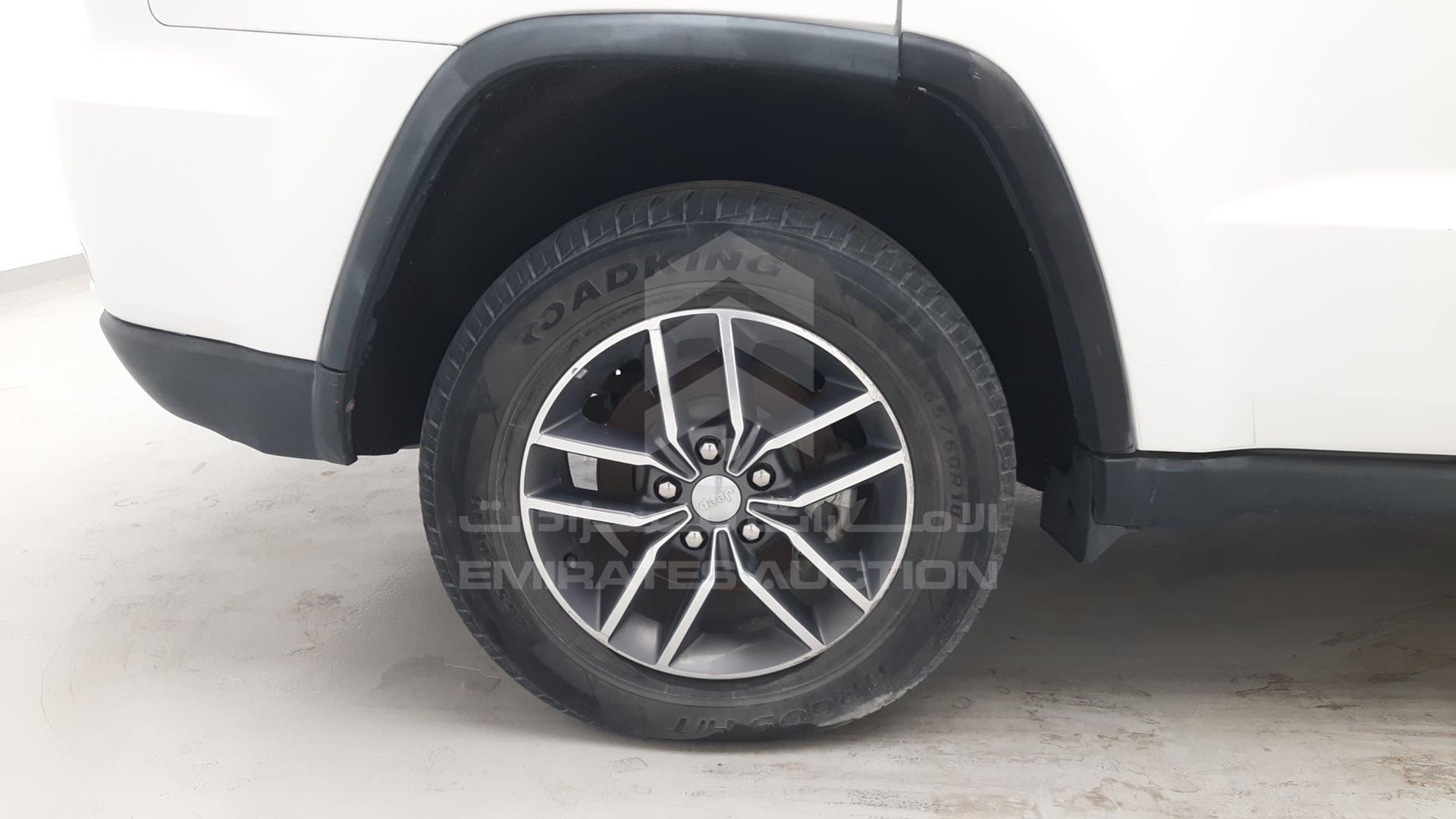 2017 JEEP GRAND CHEROKEE VIN: 1C4RJFBG5HC614148
