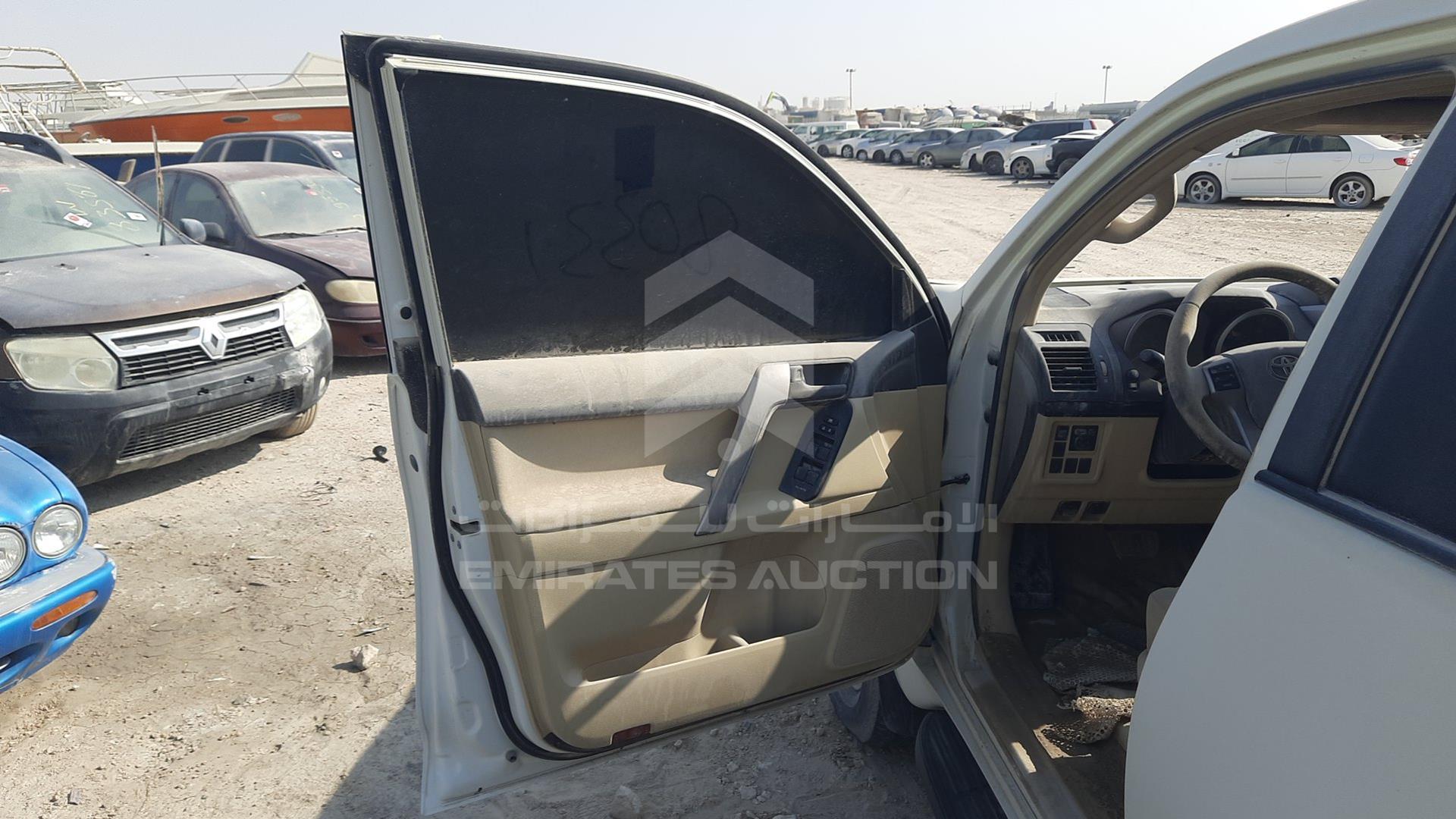 2015 TOYOTA PRADO VIN: JTEJU9FJ5F5068945