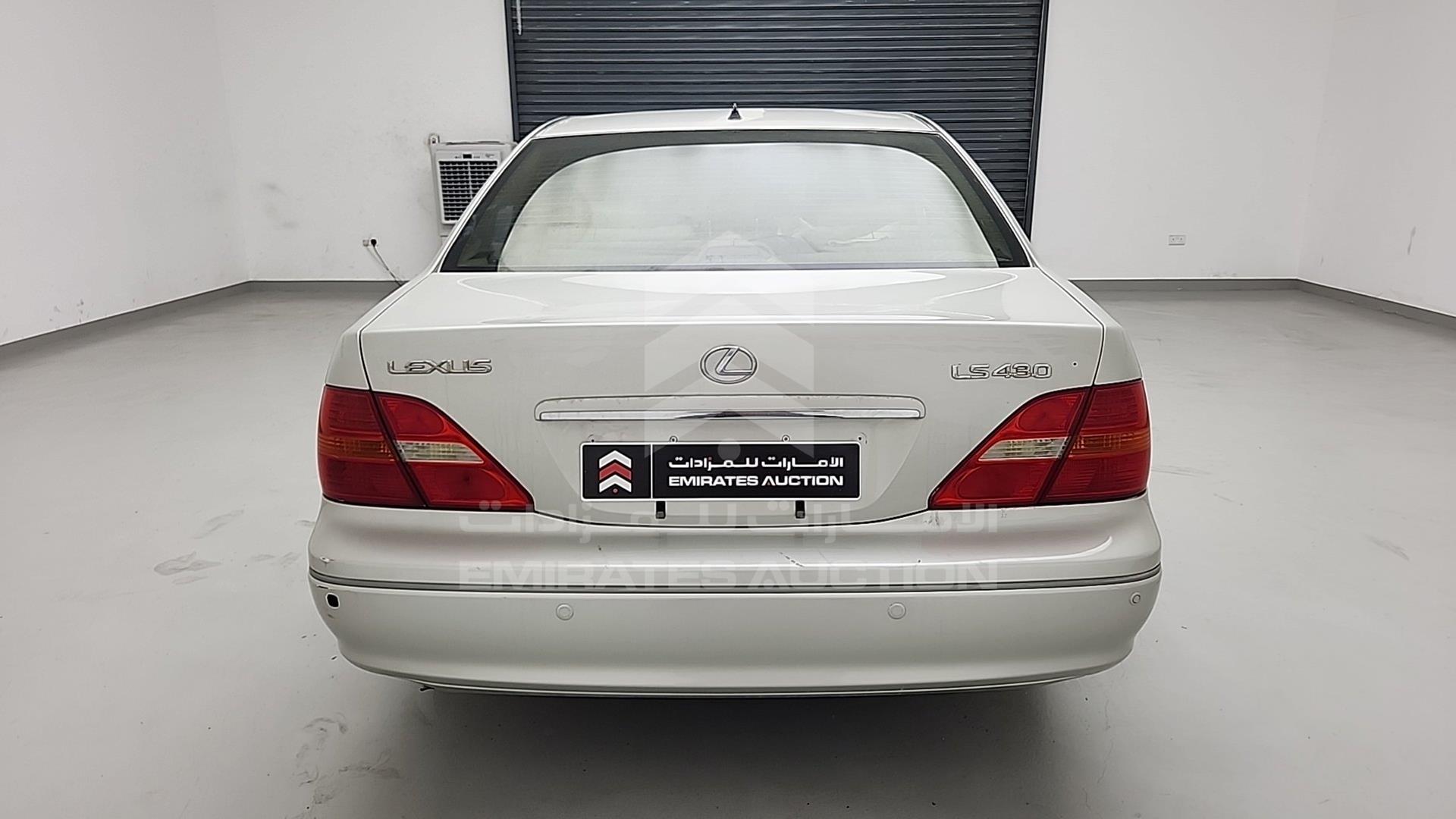 2002 LEXUS LS 430 VIN: JTHBN30F020078439