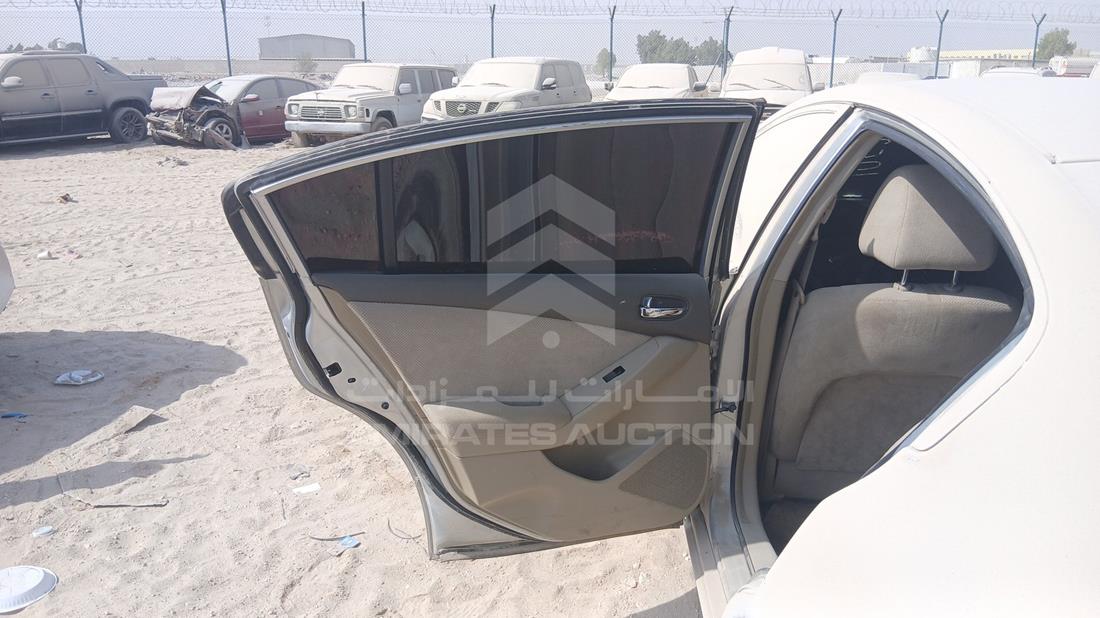 نيسان التيما 2008 — الباب الخلفي الأيسر — صورة 18