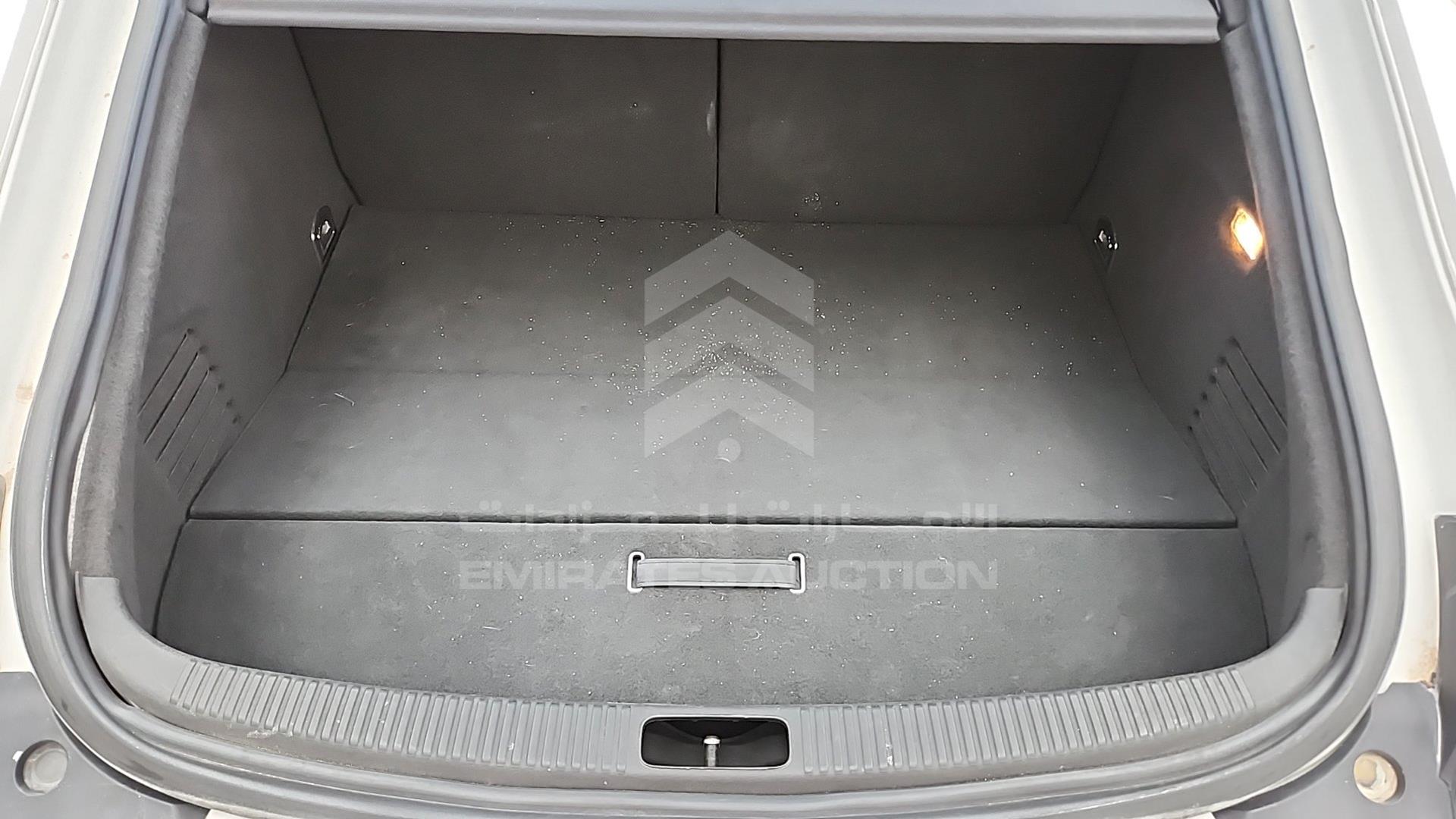 2010 AUDI TT VIN: TRUBDB8J2A1011816