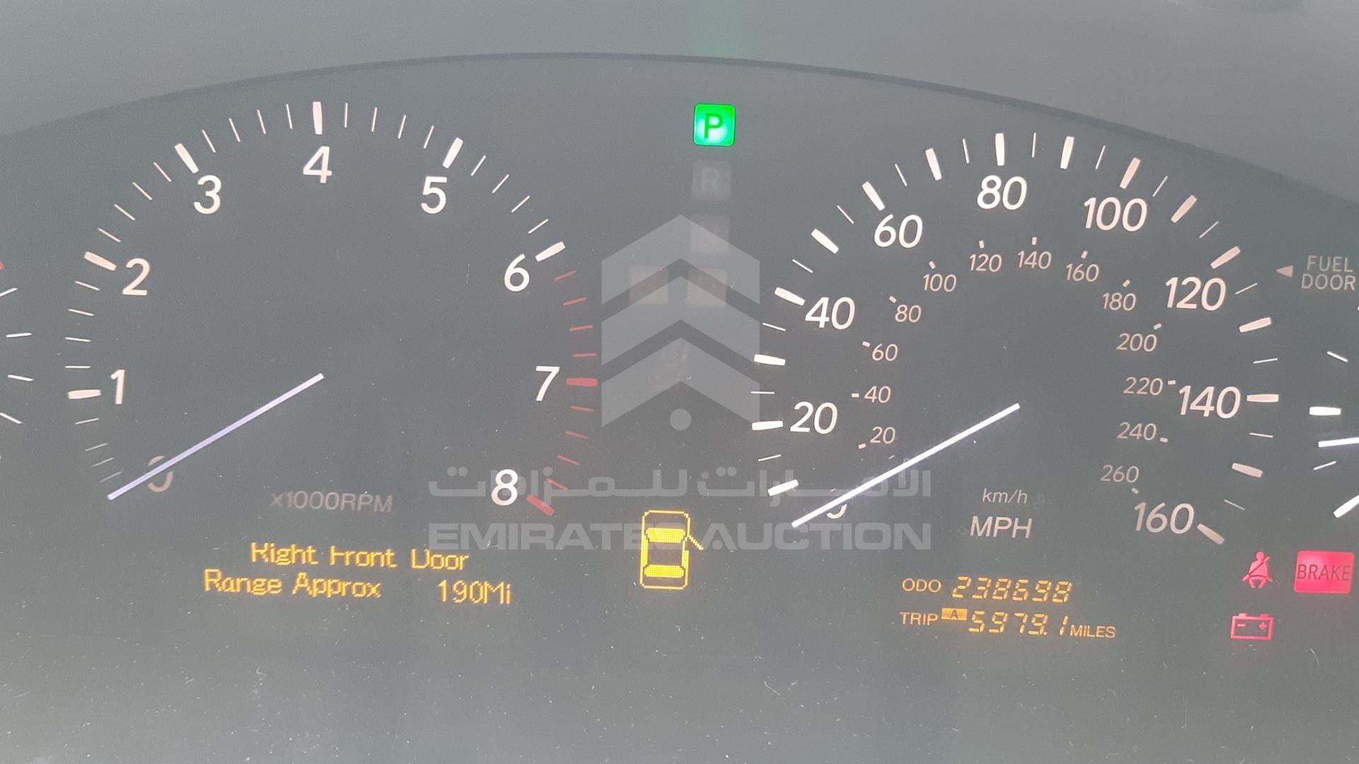 2004 LEXUS LS 430 VIN: JTHBN36FX40135742