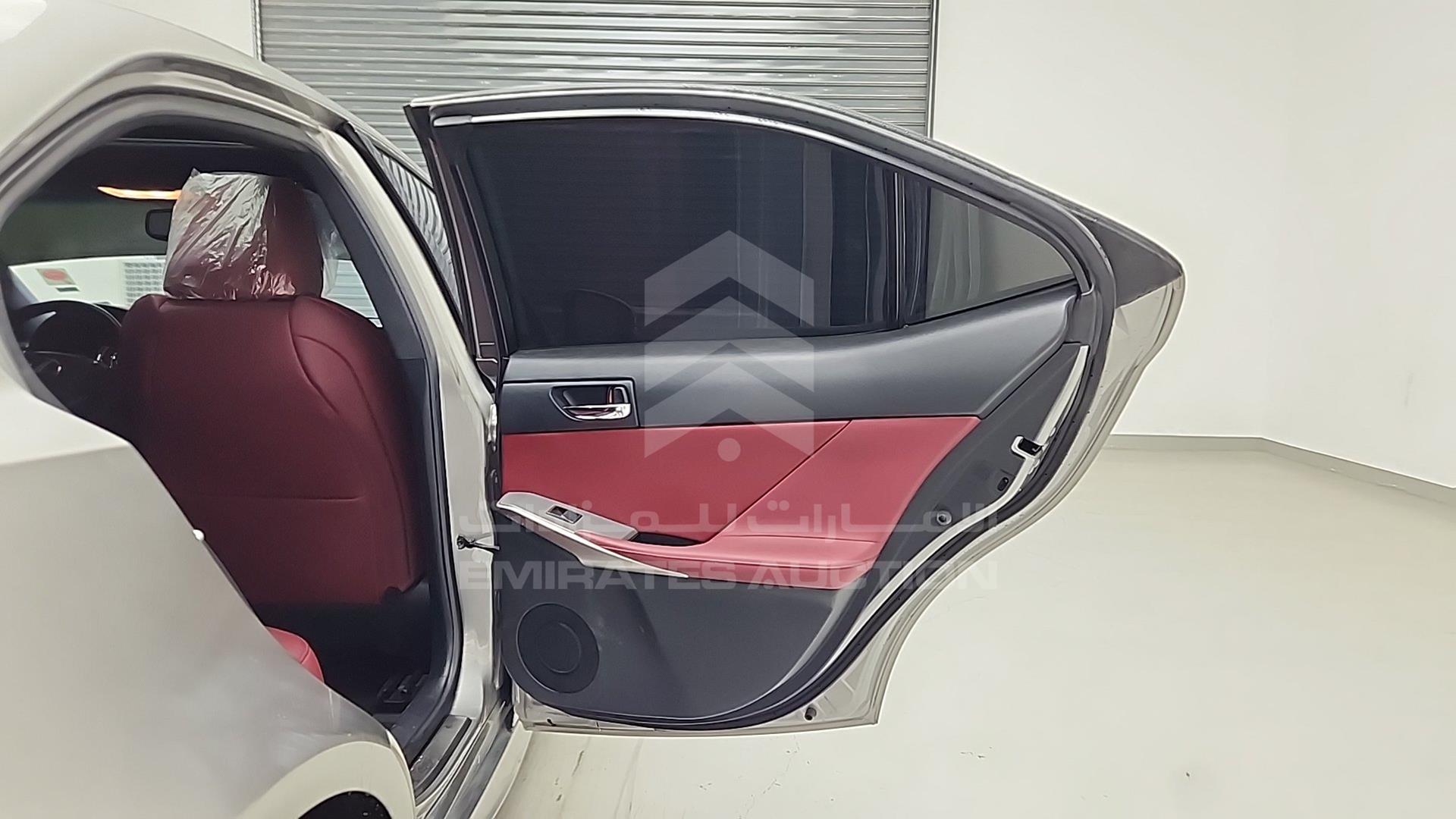 2016 LEXUS IS300 VIN: JTHCM1D23G5013307