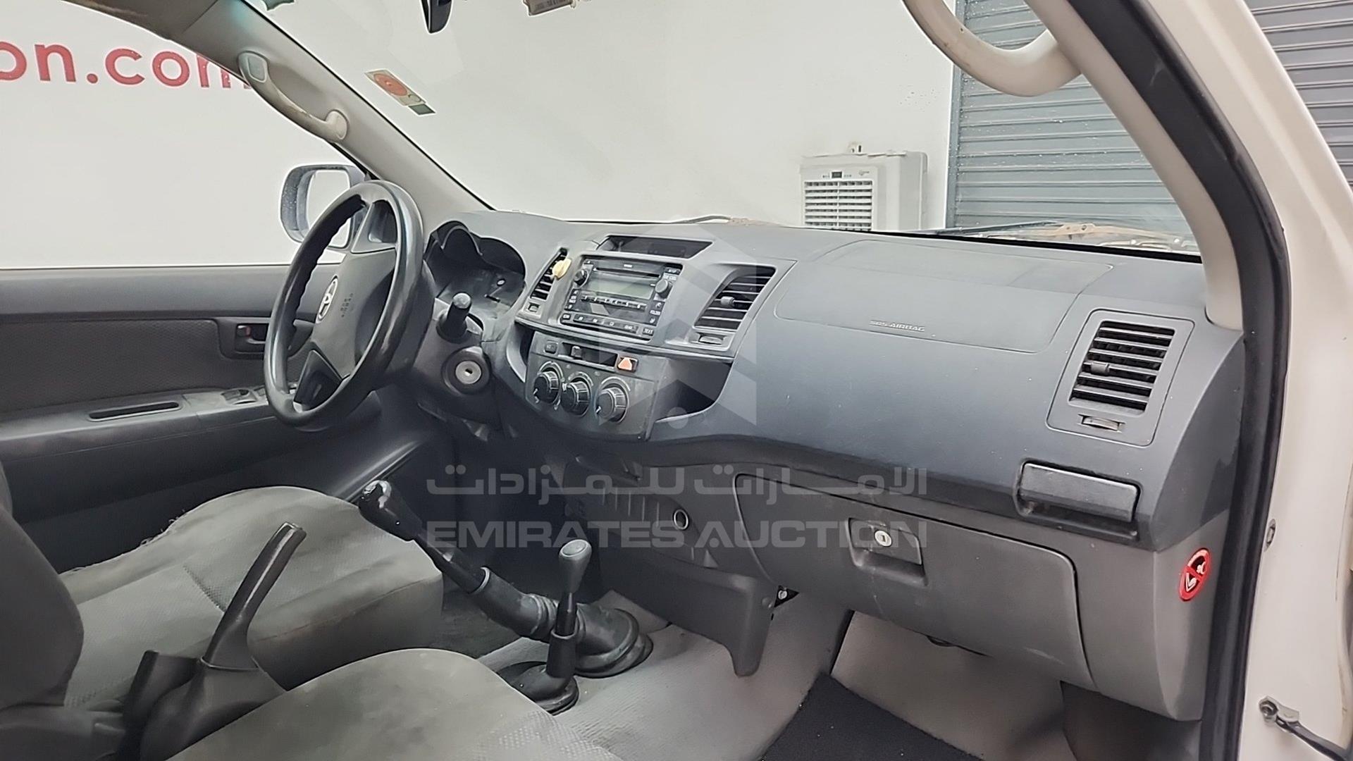 2013 TOYOTA HILUX VIN: MR0FX22GXD1386150