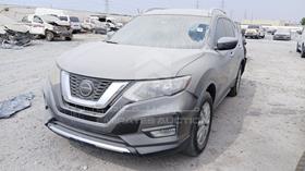 2020 Nissan Rogue — Front Left Angle — Photo 5 — Thumbnail
