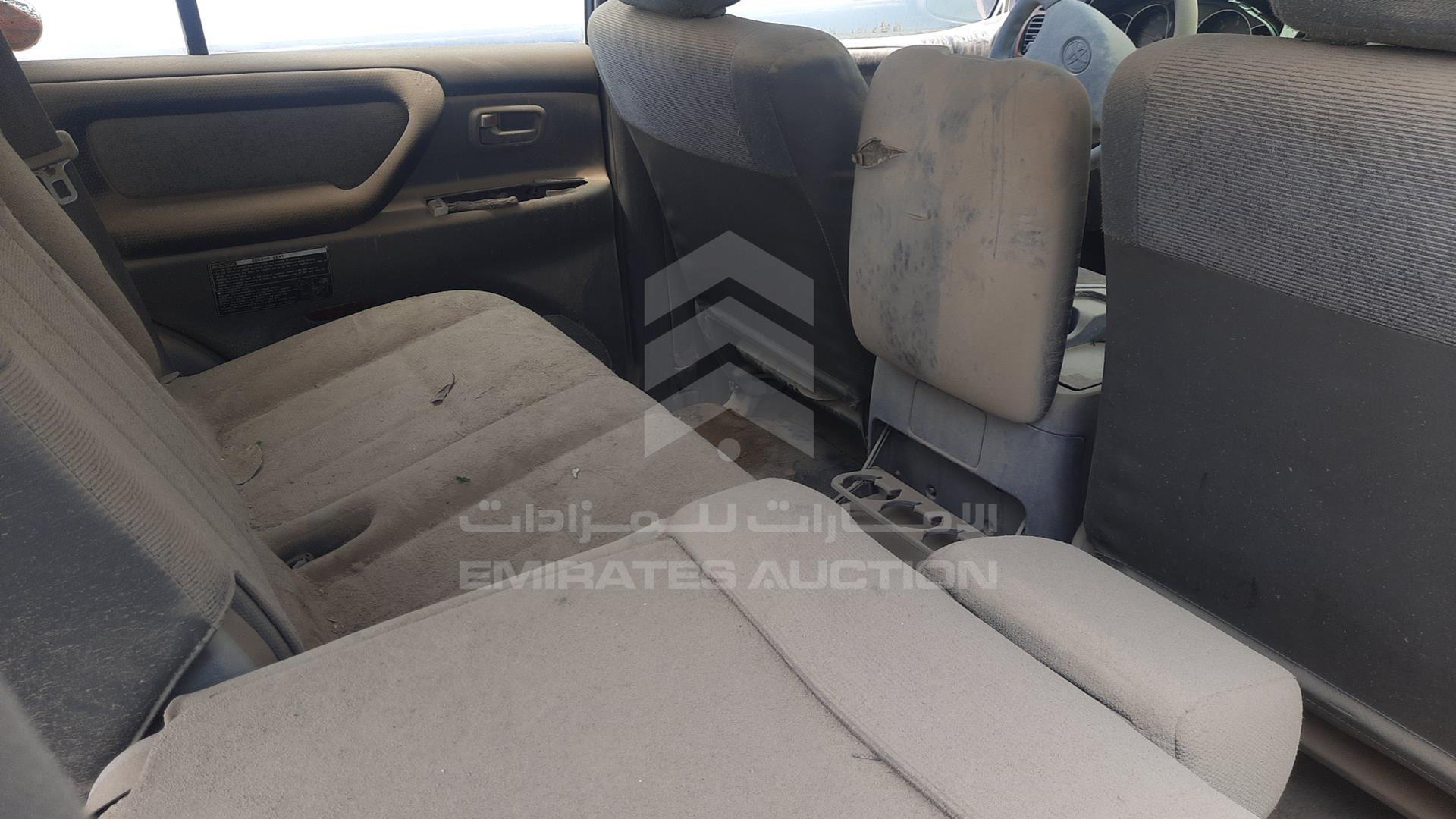 2004 TOYOTA LAND CRUISER VIN: JTECB09J443013434
