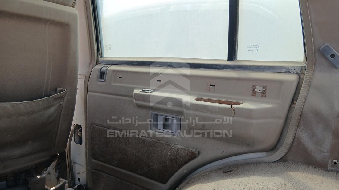 رنج روفر سبورت 1993 — الباب الخلفي الأيمن — صورة 21