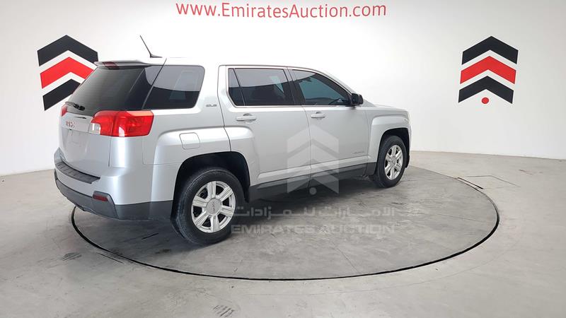 2GKAL8EKXF6303229 Auction: EmiratesAuction Lot: 412016 2GKAL8EKXF6303229 GMC Terrain 2015 SILVER Photo 53
