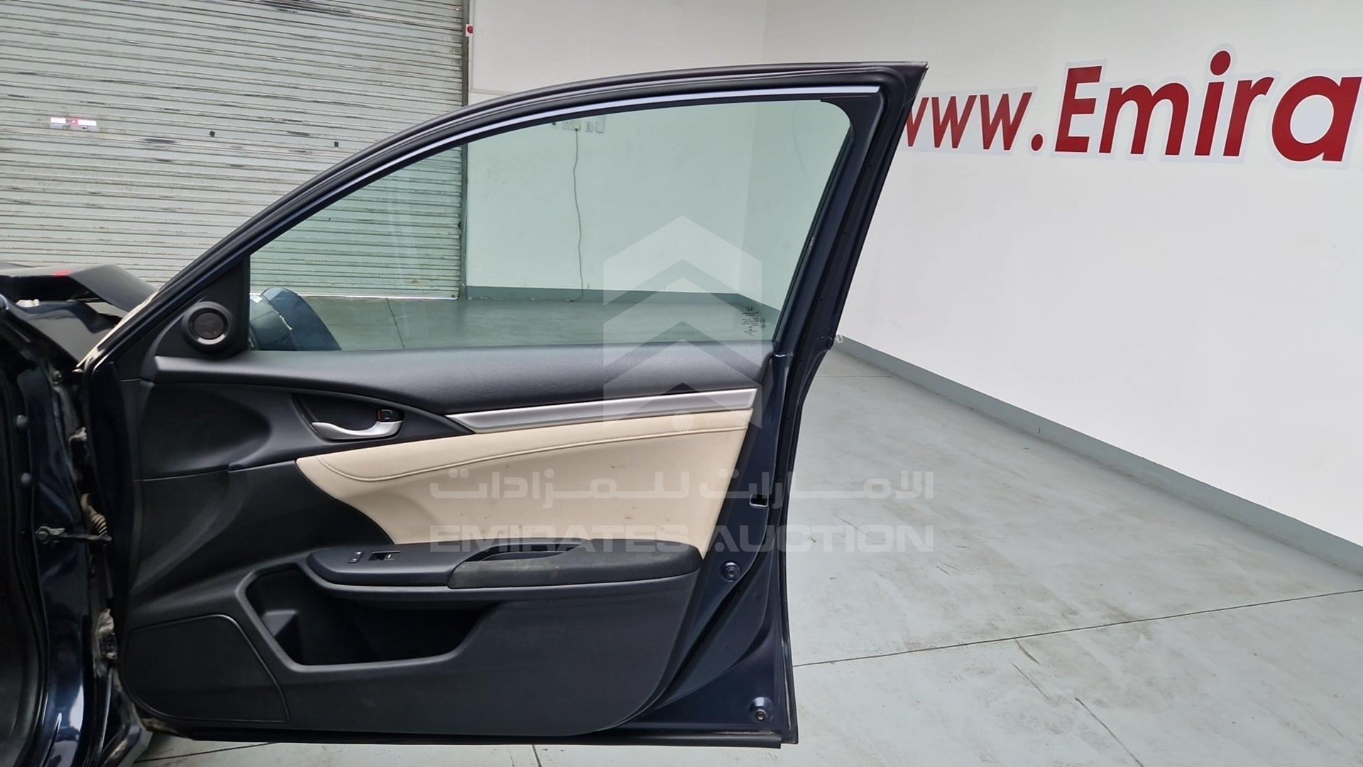 2017 HONDA CIVIC VIN: 19XFC2677HE450331