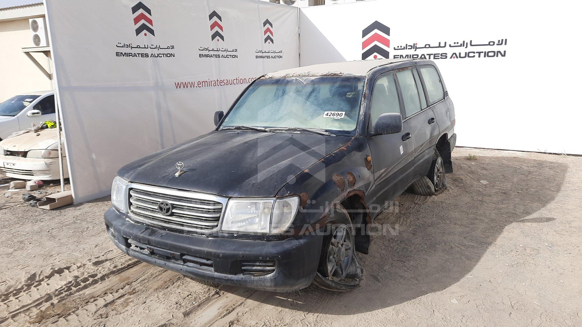 2000 TOYOTA LAND CRUISER VIN: JTCHJ01J0Y0028324