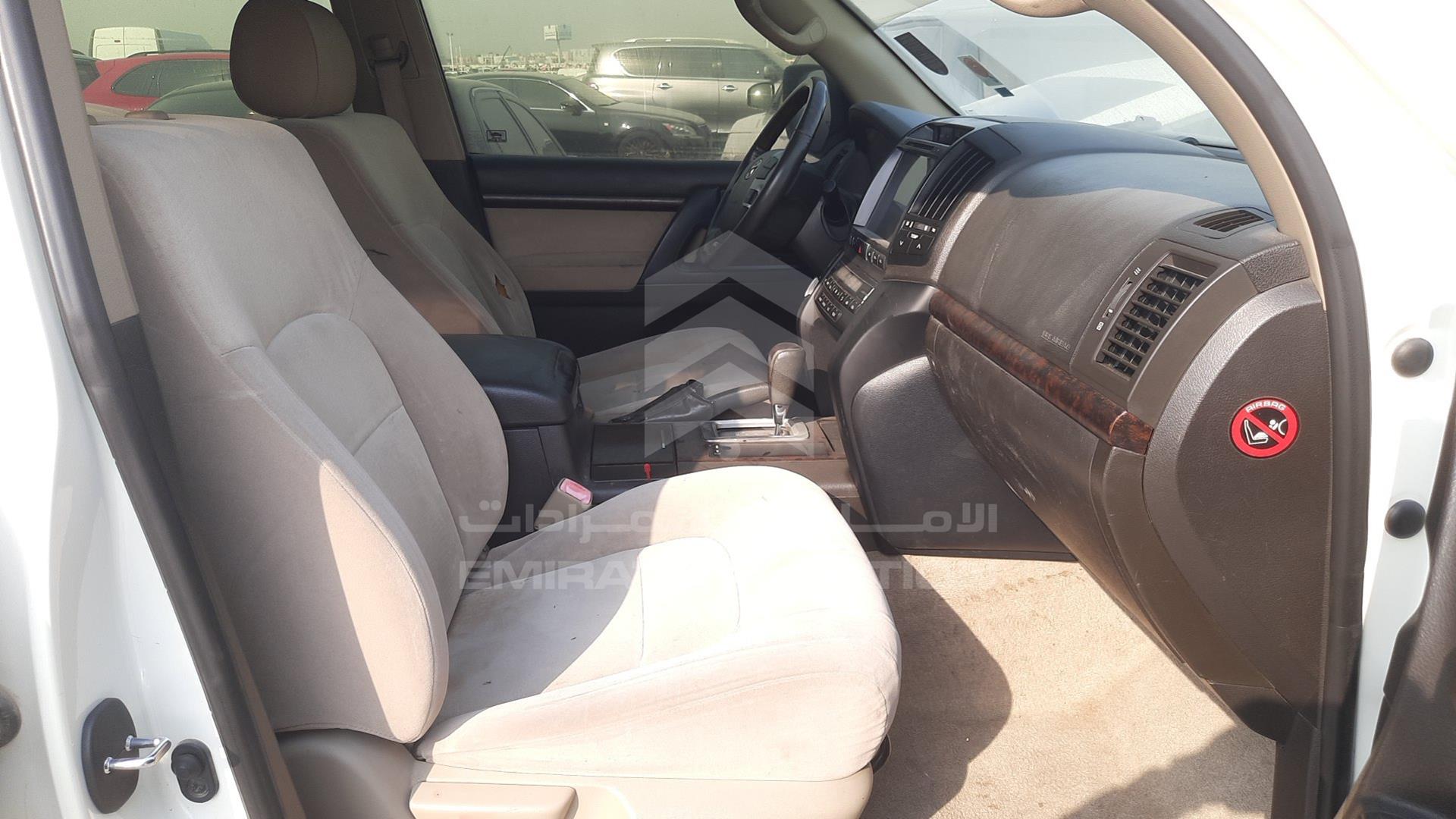 2011 TOYOTA LAND CRUISER VIN: JTMHU09J5B4036555
